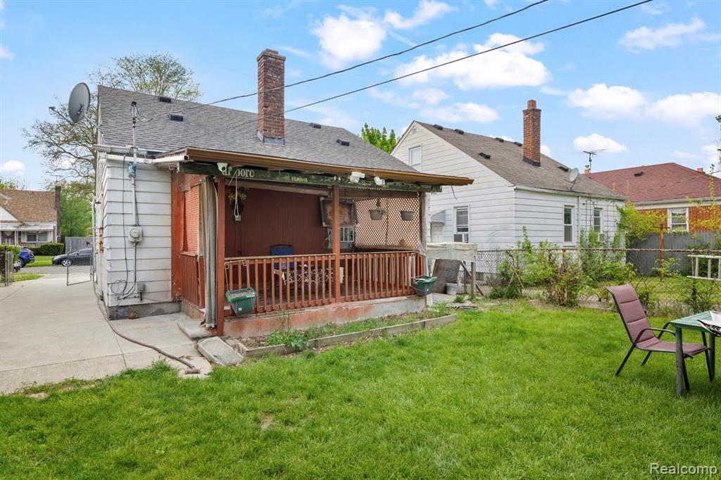 6800 Longacre Street Property Photo 3