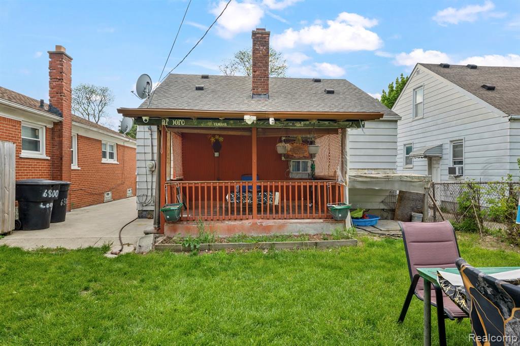 6800 Longacre Street Property Photo 4