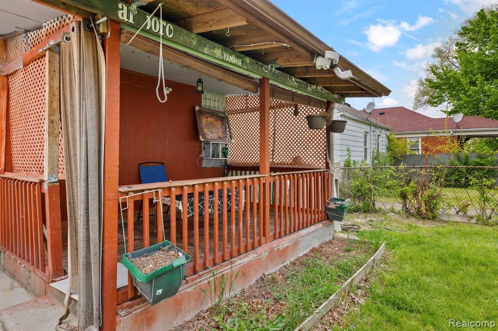 6800 Longacre Street Property Photo 5