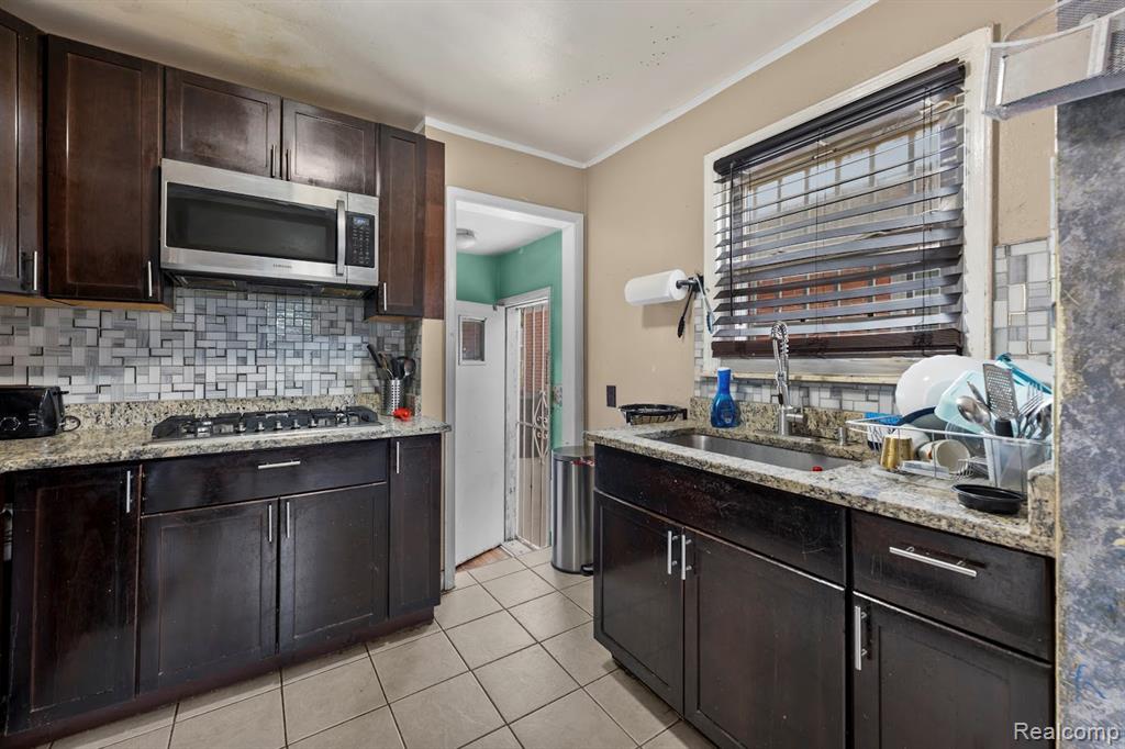 6800 Longacre Street Property Photo 16