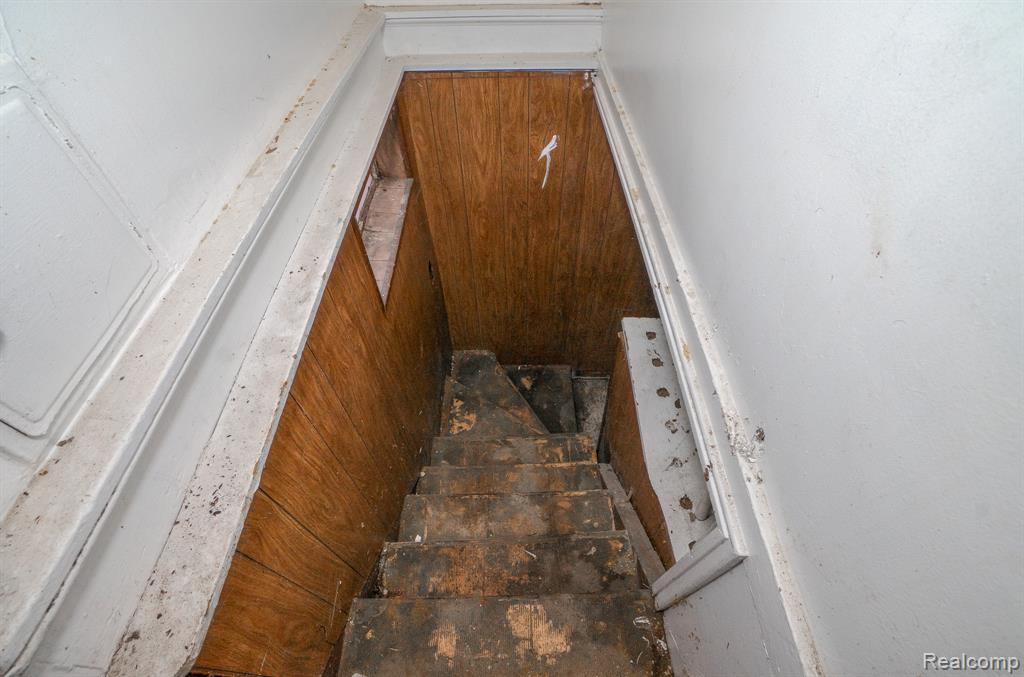 20084 Stahelin Avenue Property Photo 18
