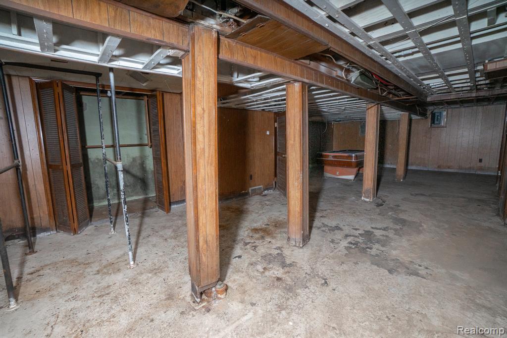 20084 Stahelin Avenue Property Photo 19