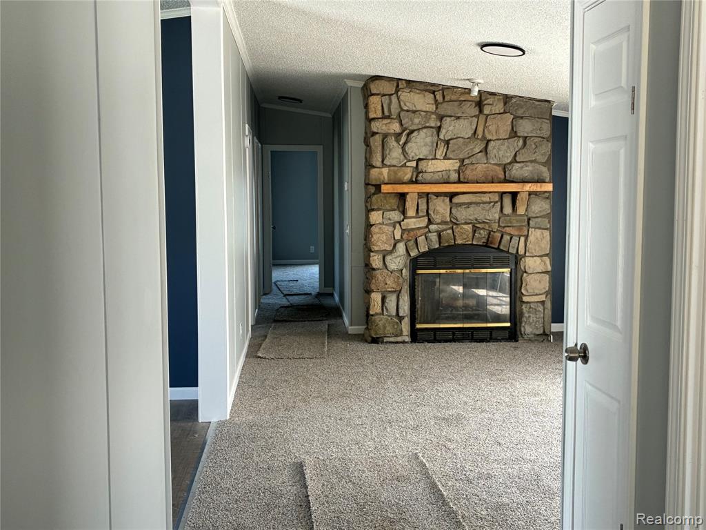 420 Hidden Ridge Property Photo 3