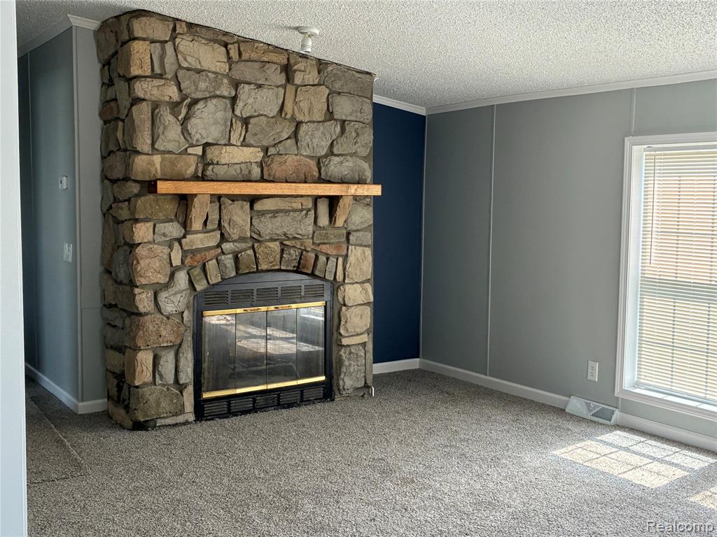 420 Hidden Ridge Property Photo 8