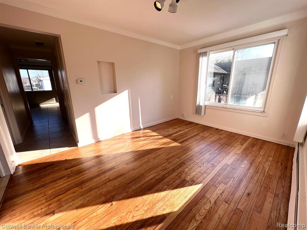 1716 Milverton Drive Property Photo 3