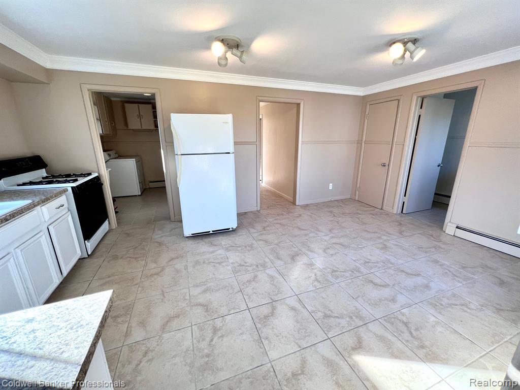 1716 Milverton Drive Property Photo 6