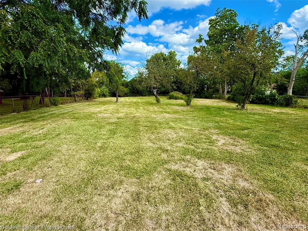 1716 Milverton Drive Property Photo 13