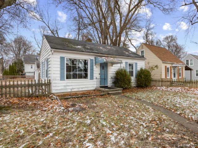 601 Jessop Avenue Property Photo 3