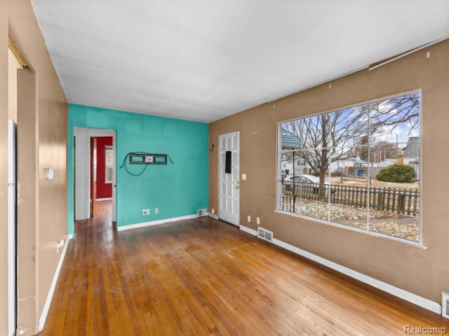 601 Jessop Avenue Property Photo 5
