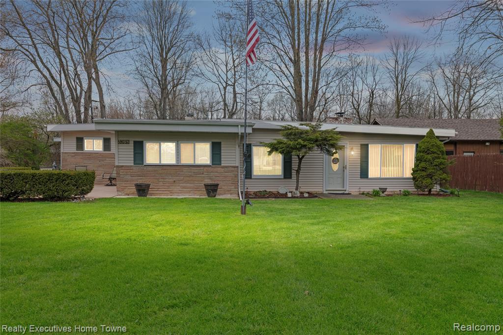 3368 Clyde Drive Property Photo 1