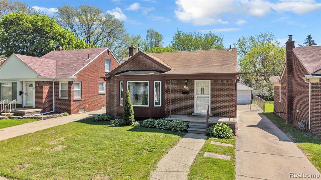 9578 Grayfield Property Photo 2