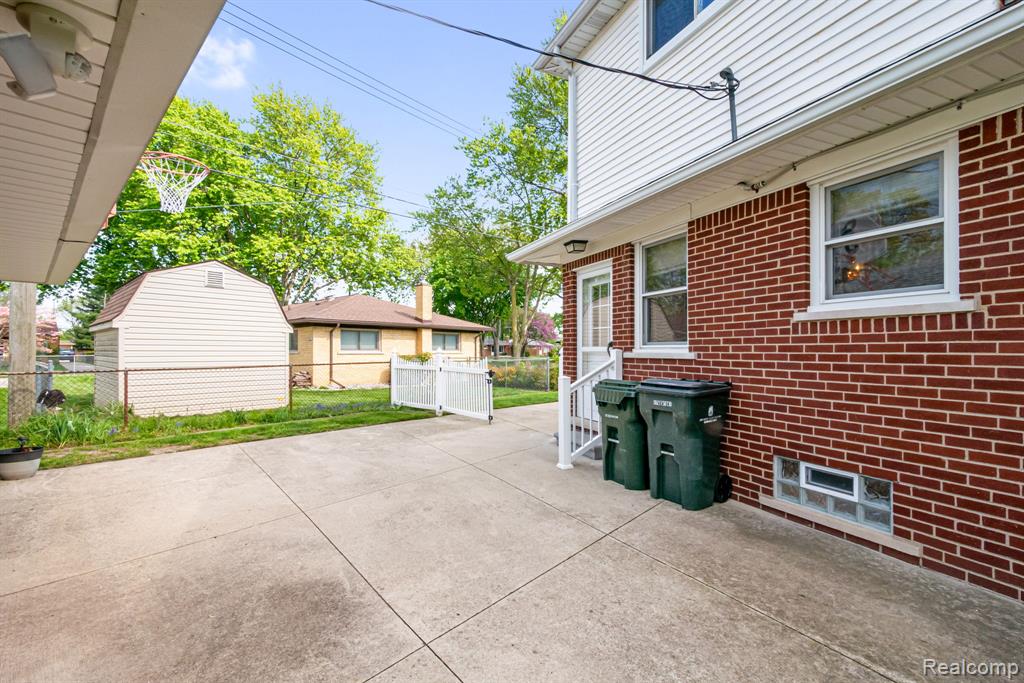 21223 Briar Court Property Photo 7