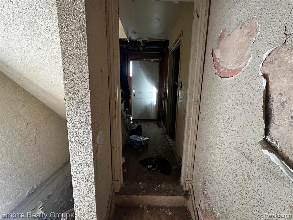 13723 Castleton Street Property Photo 5