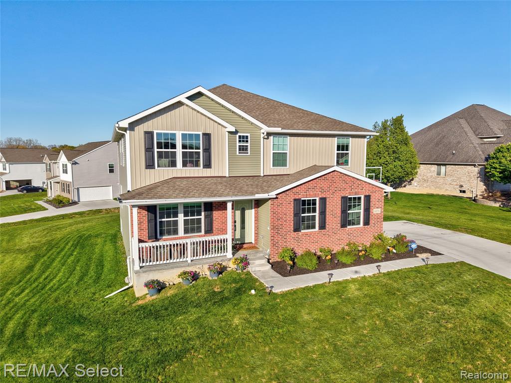 8371 Crossbow Court Property Photo 1