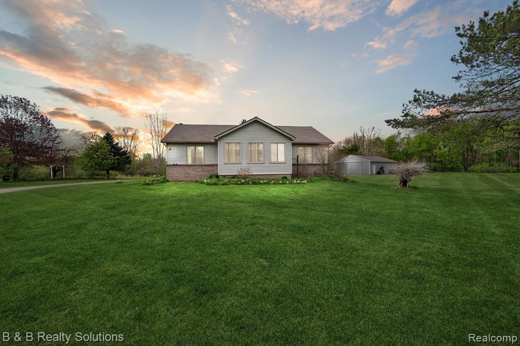 2927 N Blacks Corners Road Property Photo 1