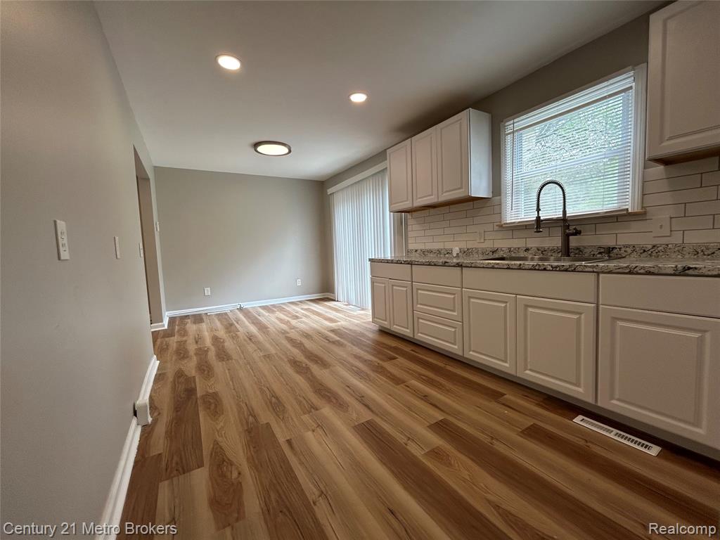 2914 E Pierson Road Property Photo 4