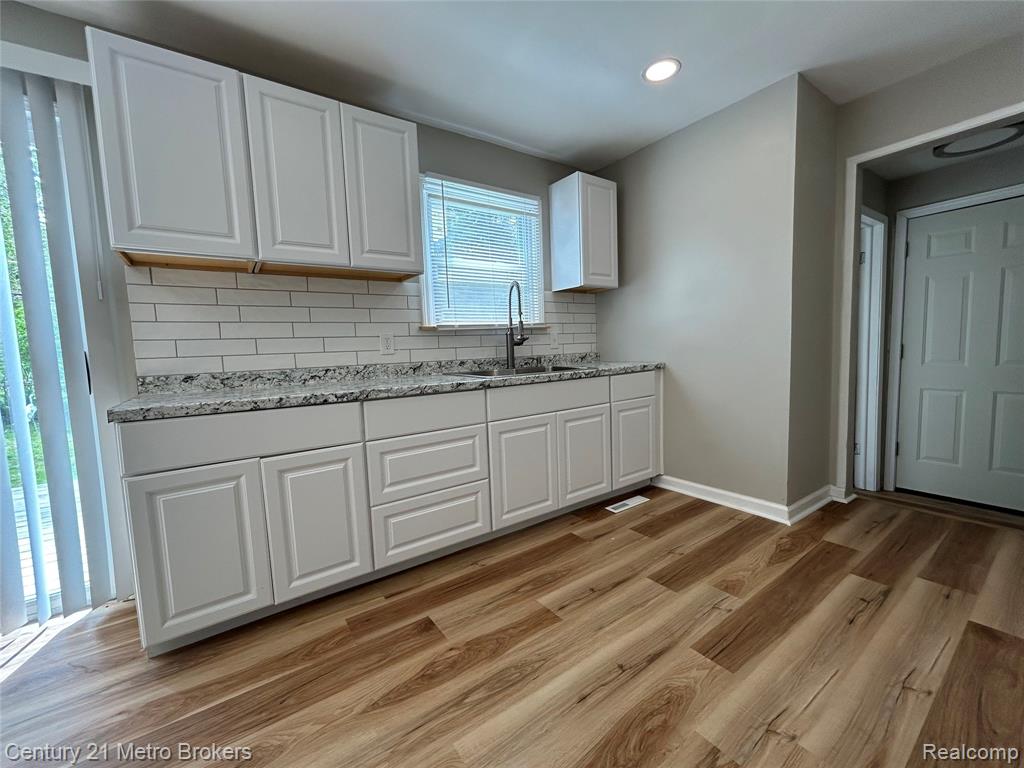 2914 E Pierson Road Property Photo 6