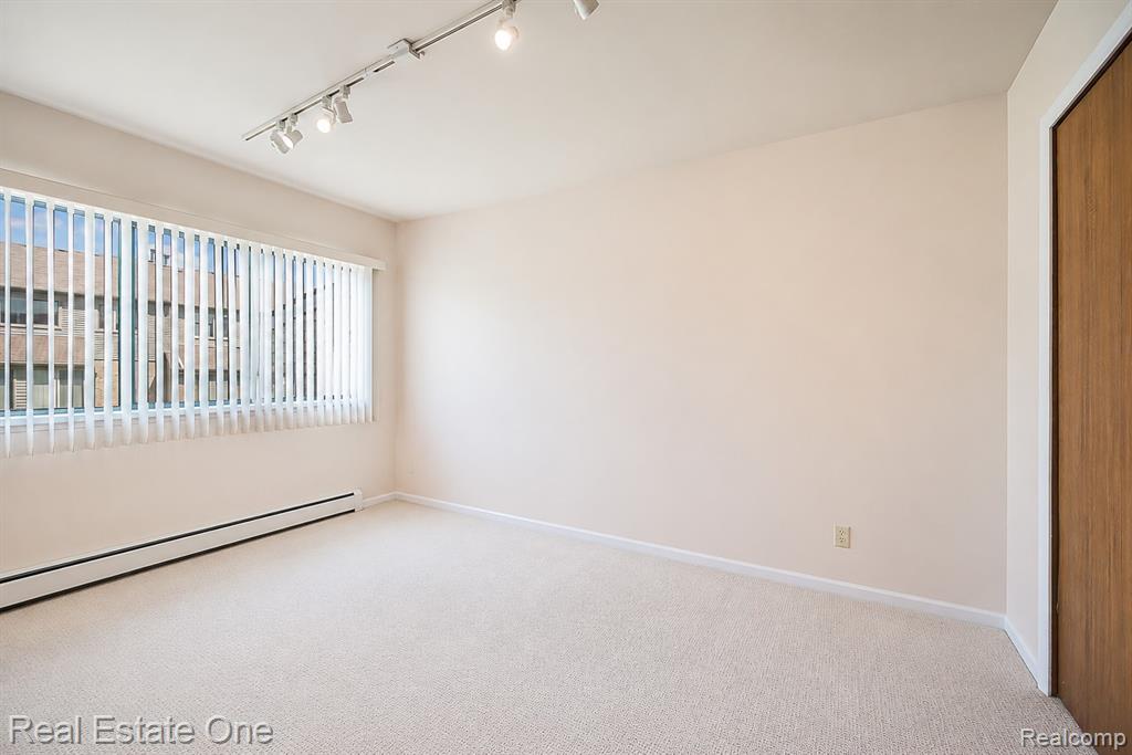 61962 Yorktown Drive Property Photo 14