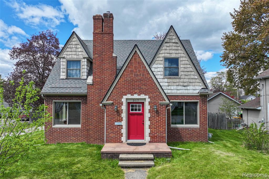 317 E Grand River Avenue