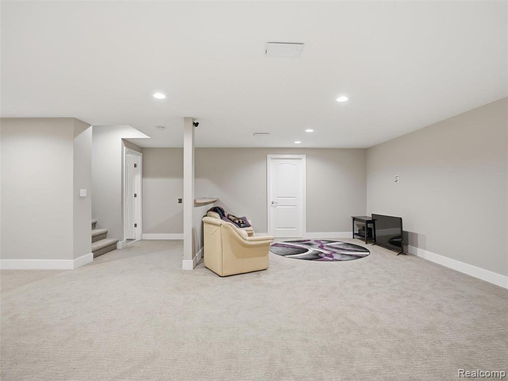 3513 Pointe Shore Drive Property Photo 28