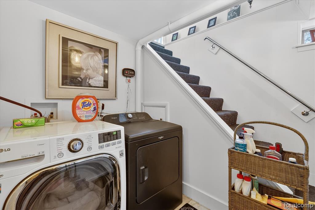 12078 Mantawauka Drive Property Photo 27
