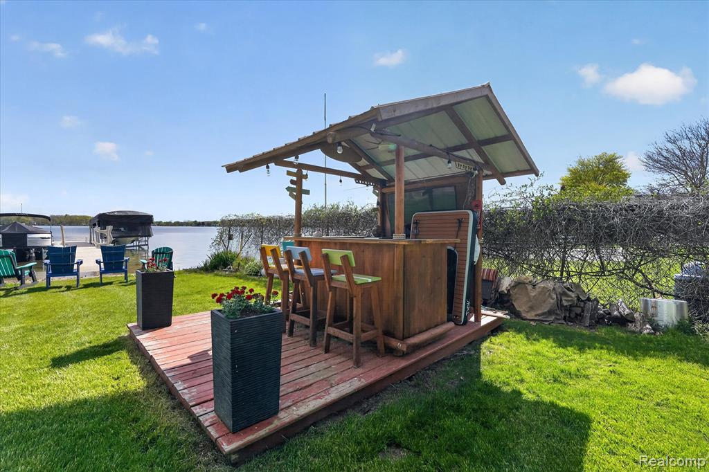 12078 Mantawauka Drive Property Photo 44