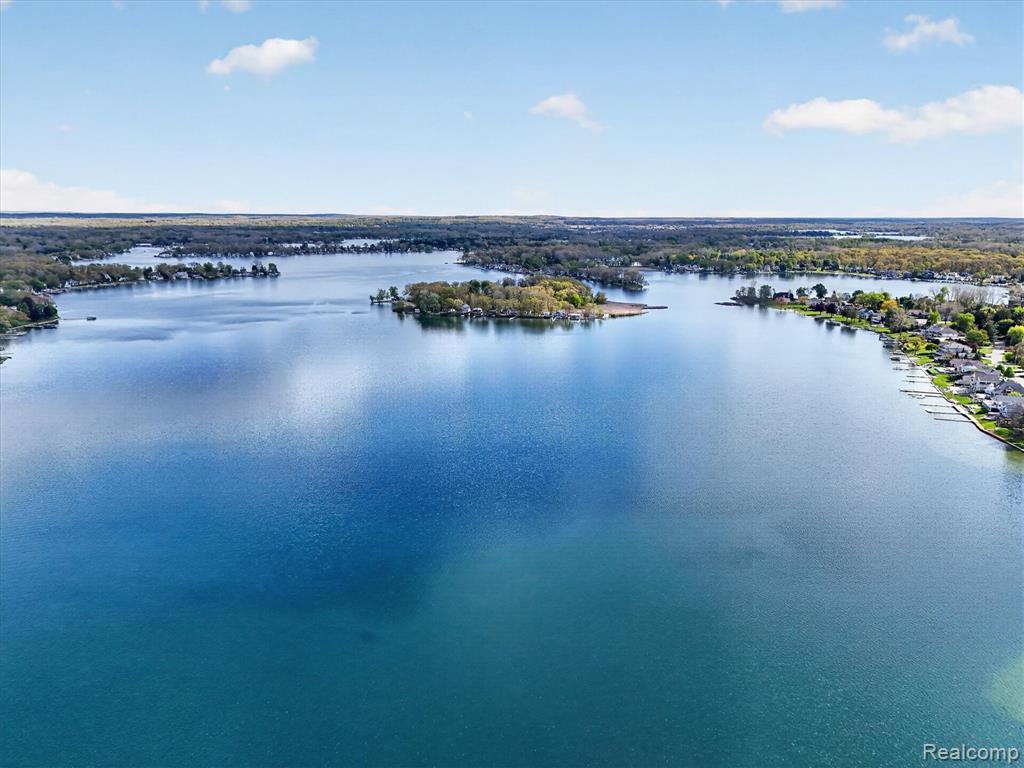 12078 Mantawauka Drive Property Photo 49