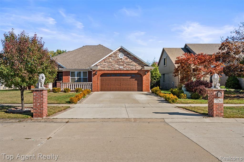 53260 Villa Rosa Drive Property Photo 4