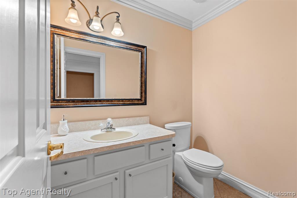 53260 Villa Rosa Drive Property Photo 12