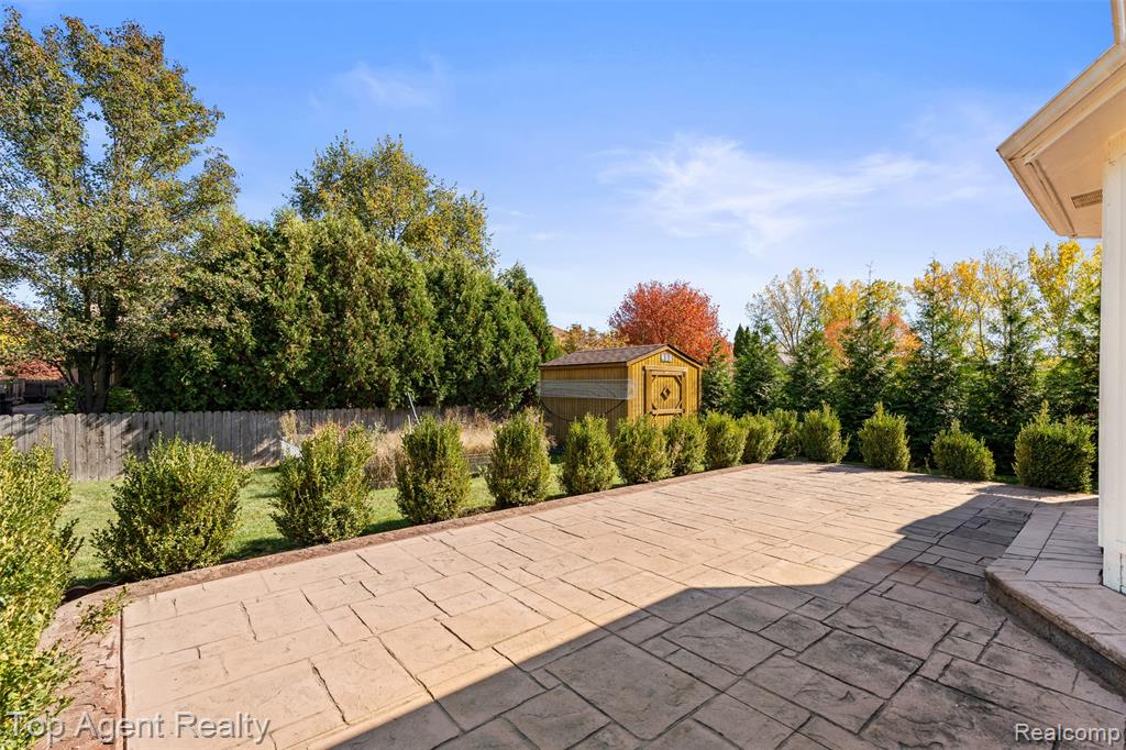 53260 Villa Rosa Drive Property Photo 40