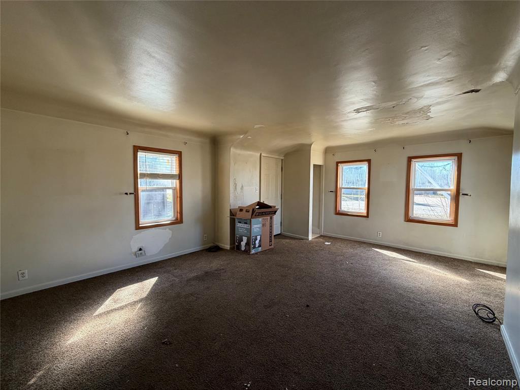1038 W Pine Avenue Property Photo 12