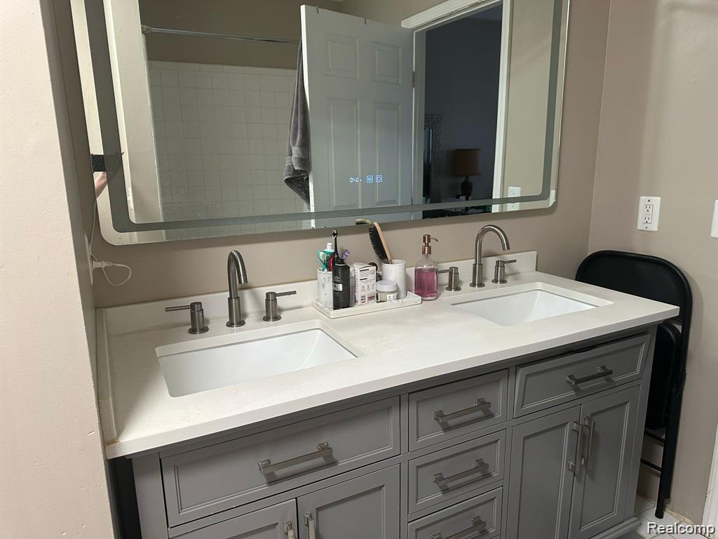 55 Morross Circle Property Photo 8