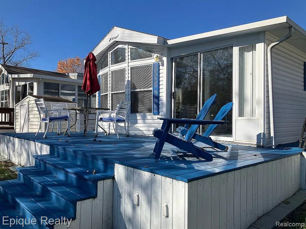 10915 E Goodall Road Property Photo 3