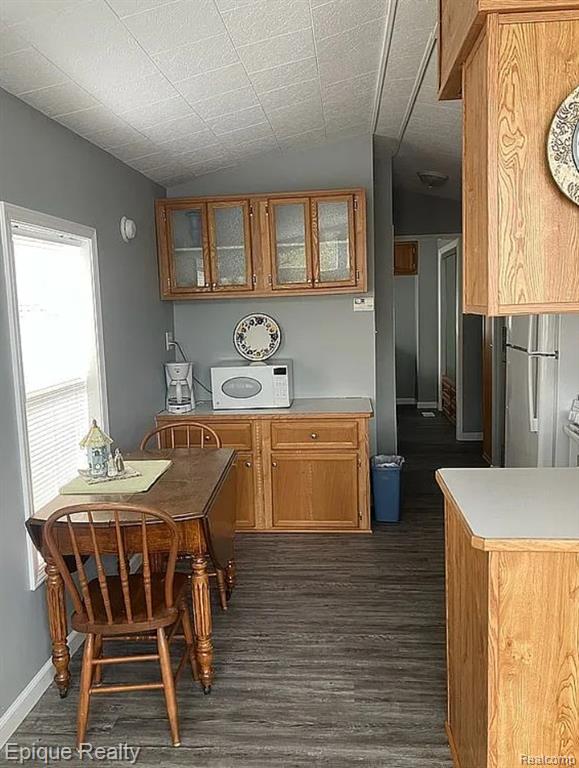 10915 E Goodall Road Property Photo 6