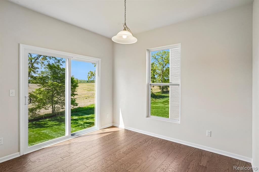 27138 Silo Drive Property Photo 11