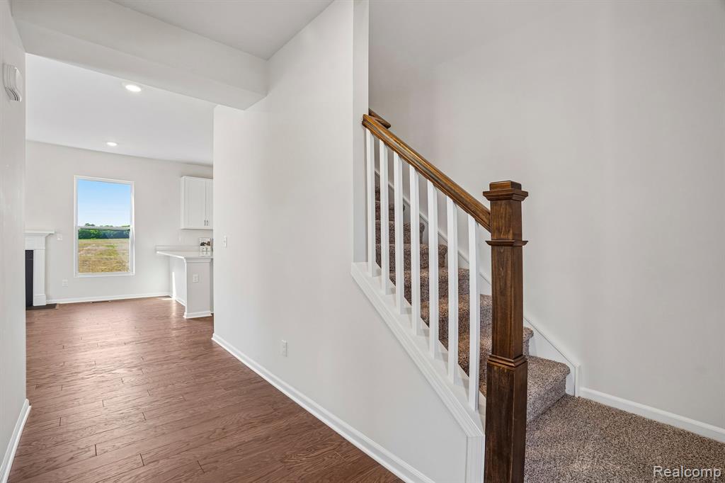 27138 Silo Drive Property Photo 13