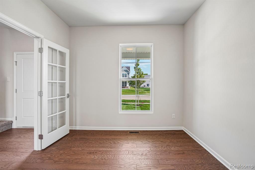 27138 Silo Drive Property Photo 16