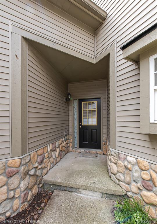 4509 Alexander Pines Drive Property Photo 6
