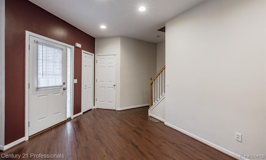 4509 Alexander Pines Drive Property Photo 10