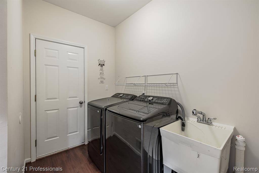 4509 Alexander Pines Drive Property Photo 21