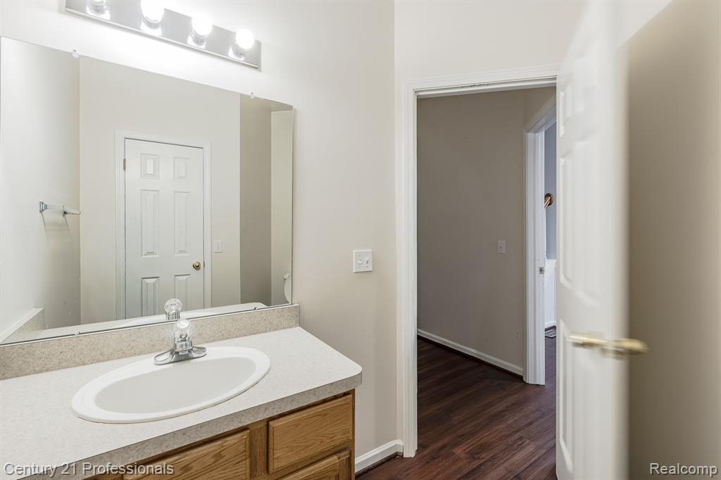 4509 Alexander Pines Drive Property Photo 22