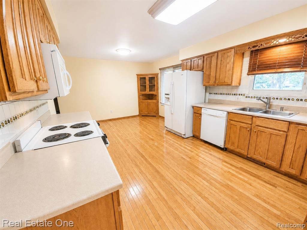 2553 Bullard Road Property Photo 8