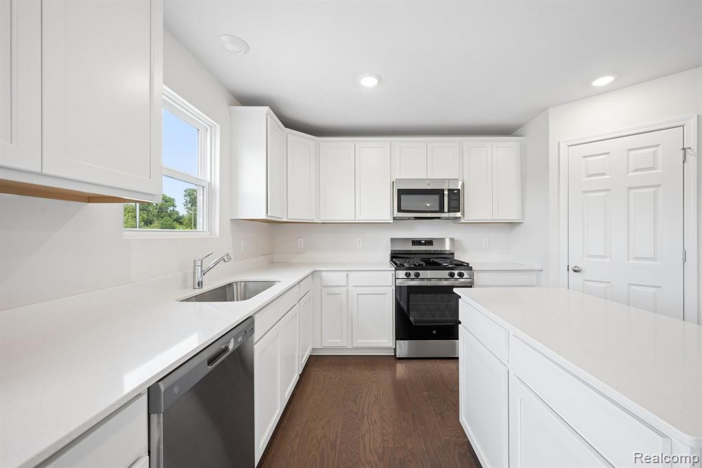 34398 Sandpiper Court Property Photo 3