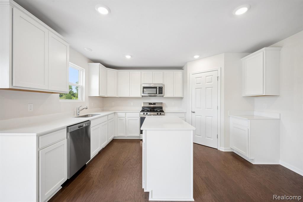 34398 Sandpiper Court Property Photo 6
