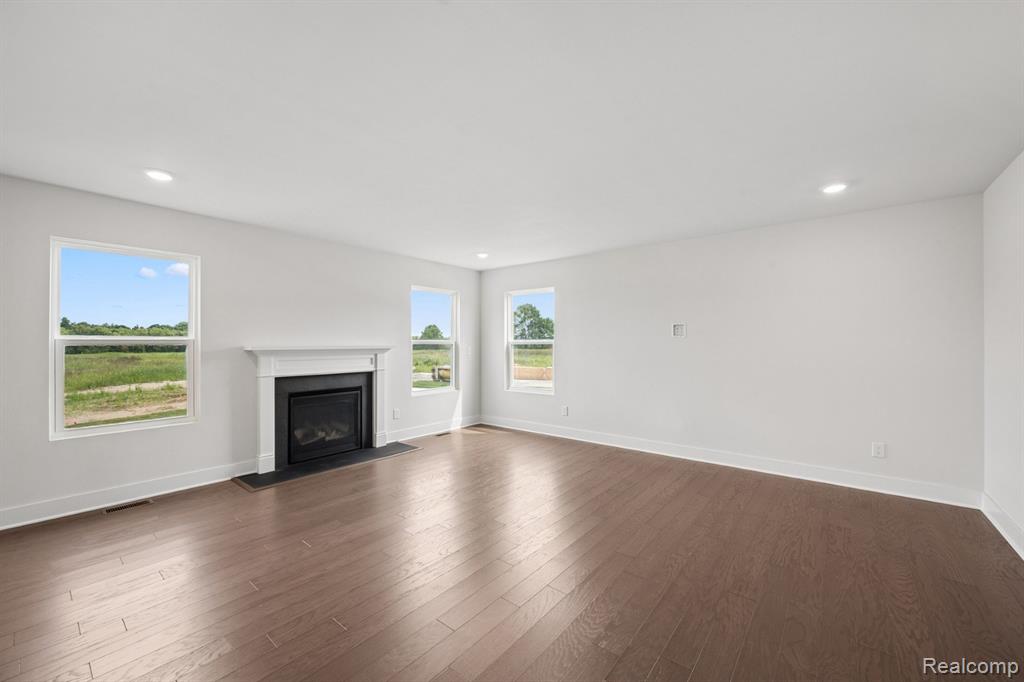 647 Harvest Way Property Photo 10