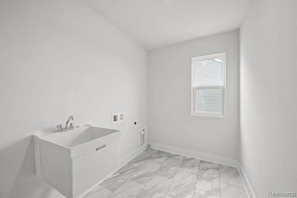 647 Harvest Way Property Photo 22