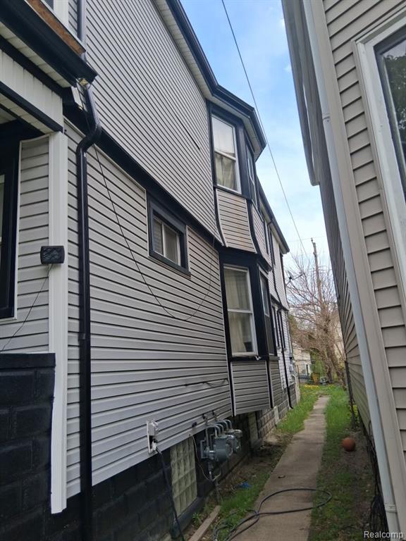 2460 Canton Street Property Photo 2