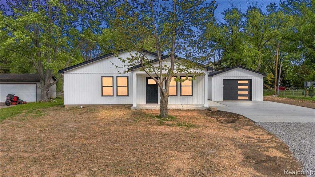 6165 Woodsdale Drive