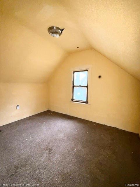12115 Woodmont Avenue Property Photo 23
