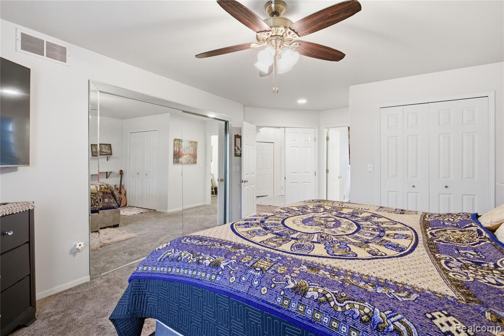 6432 Pinebrook Lane Property Photo 16